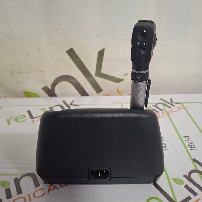 Welch Allyn 7114x Universal Desk Charger