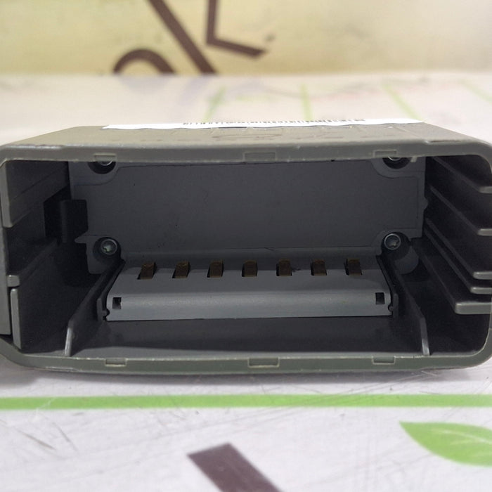 Thoratec 2865 HeartMate 14V Battery Clip