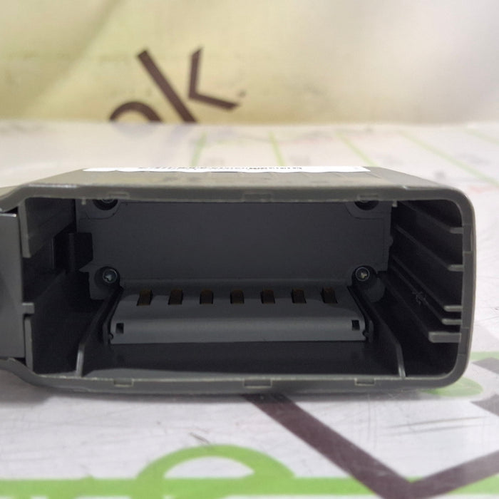 Thoratec 2865 HeartMate 14V Battery Clip