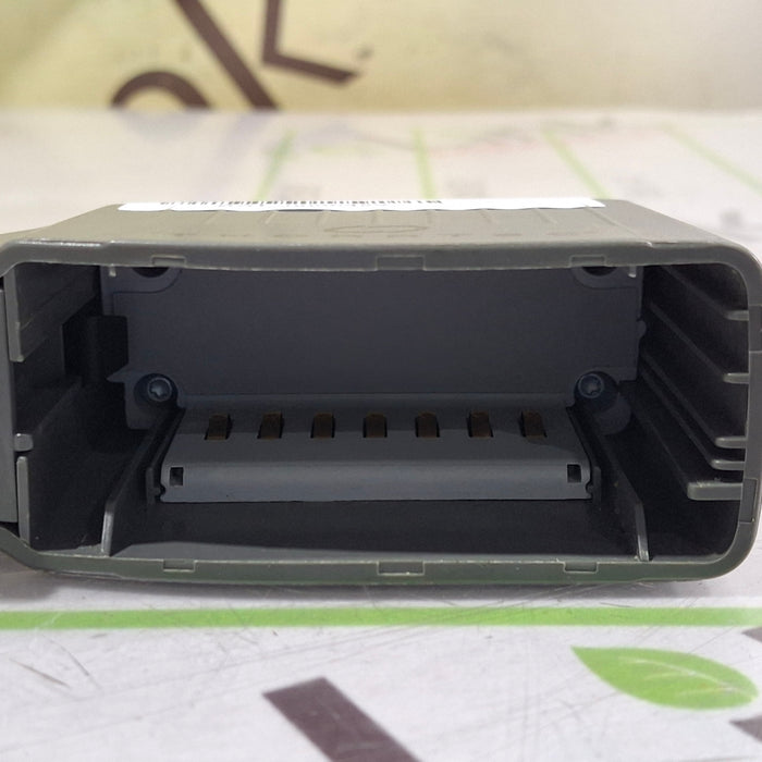 Thoratec 2865 HeartMate 14V Battery Clip