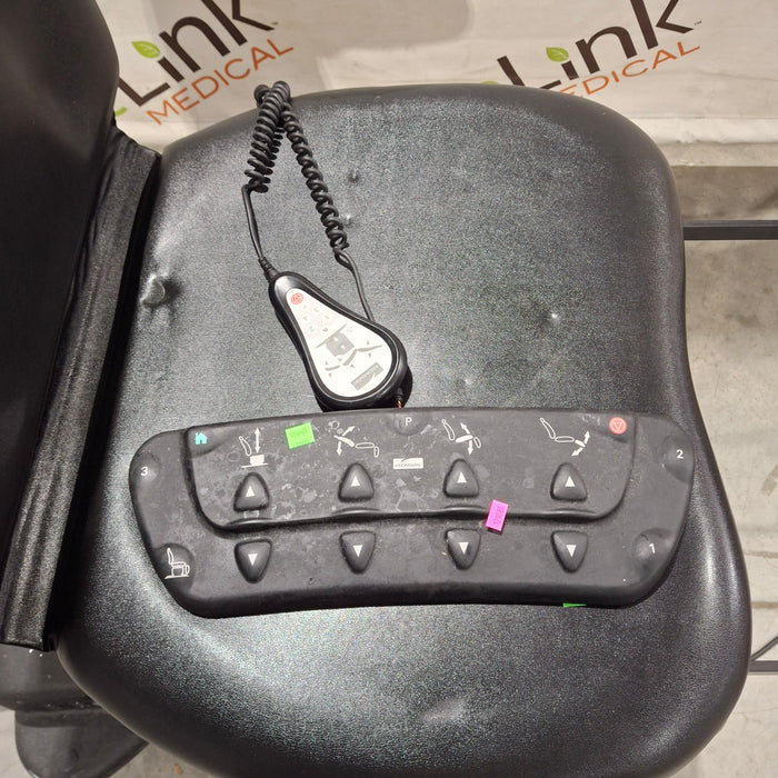 Midmark 630 Procedure Chair