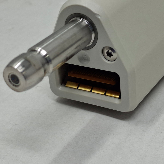 Intuitive Surgical Da Vinci Xi 470057 30° Endoscope Plus w/ Camera