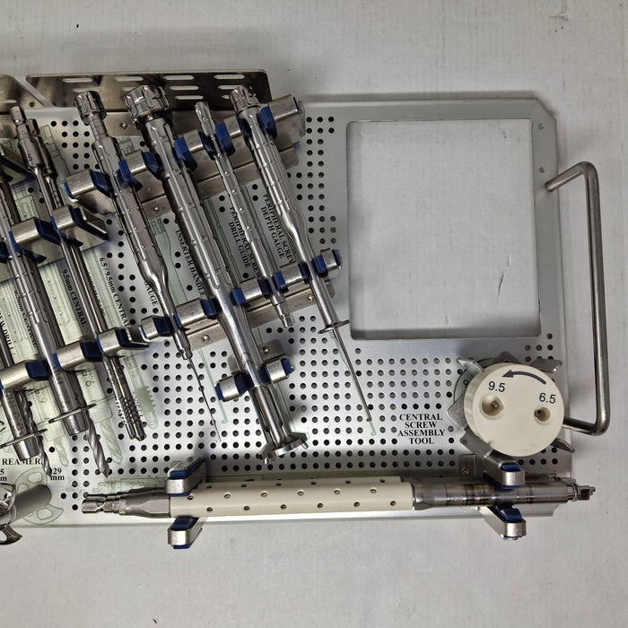 Wright Surgical Aequalis PerFORM Reversed Standard Instrumentation Set