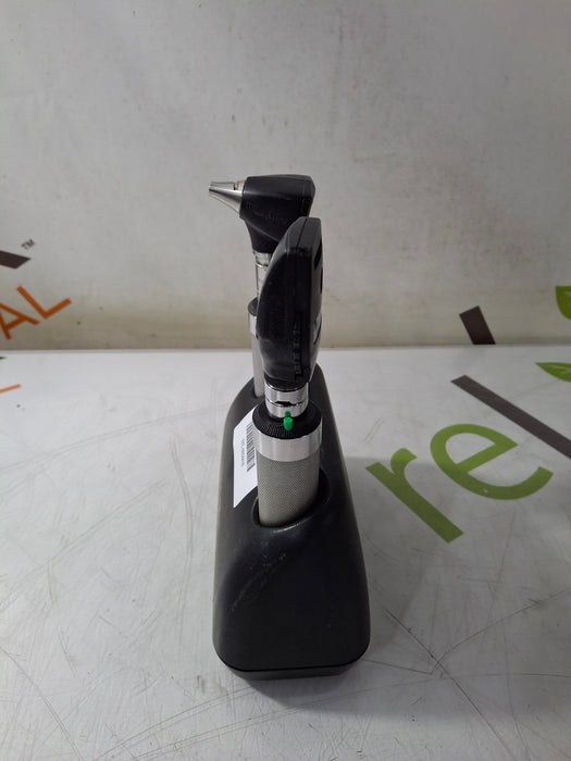 Welch Allyn 7114x Universal Desk Charger