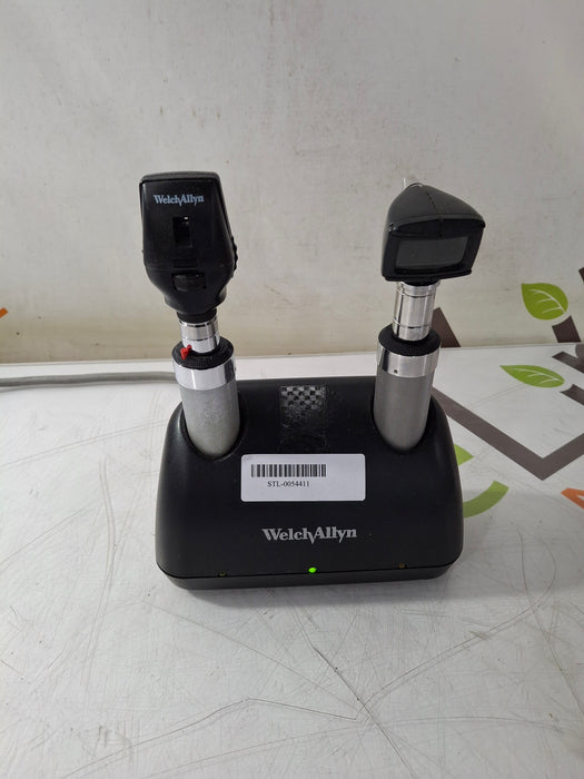 Welch Allyn 7114x Universal Desk Charger