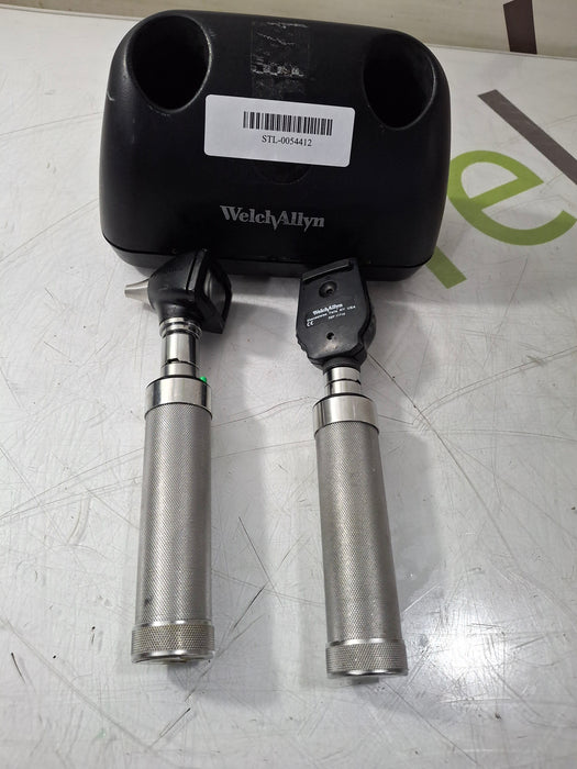Welch Allyn 7114x Universal Desk Charger