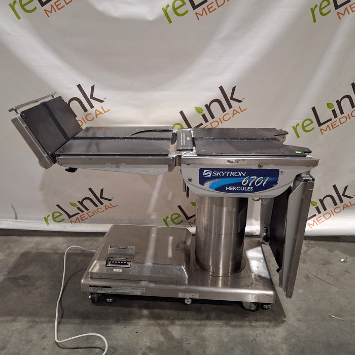 Skytron 6701 Hercules Surgical Table