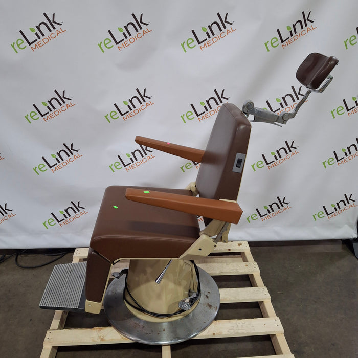 Reliance Medical Products, Inc. 880 Exam Chair