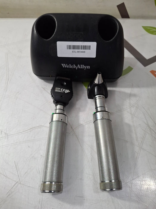 Welch Allyn Diagnostic Set Otoscope Ophthalmoscope