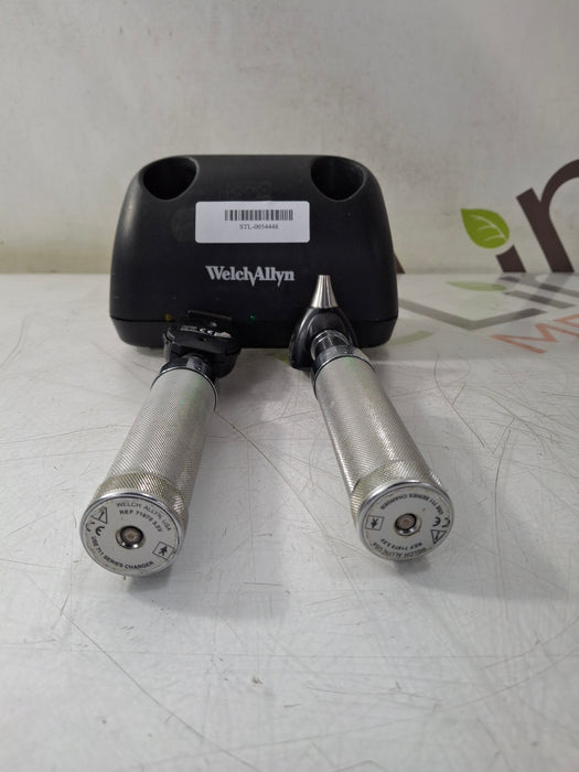 Welch Allyn Diagnostic Set Otoscope Ophthalmoscope