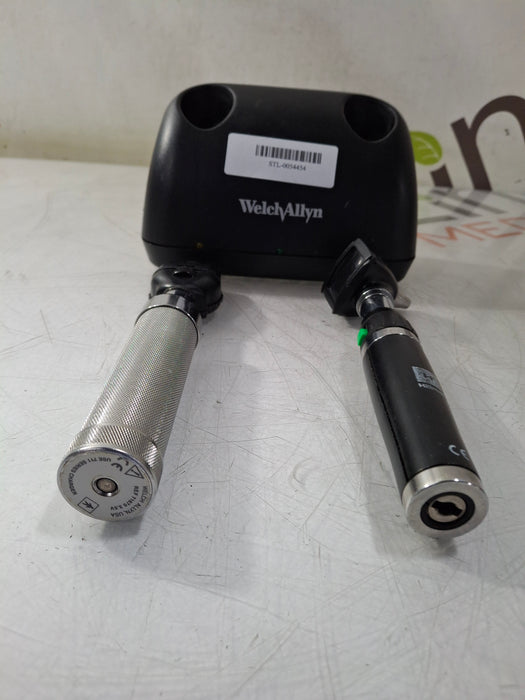 Welch Allyn 7114x Universal Desk Charger