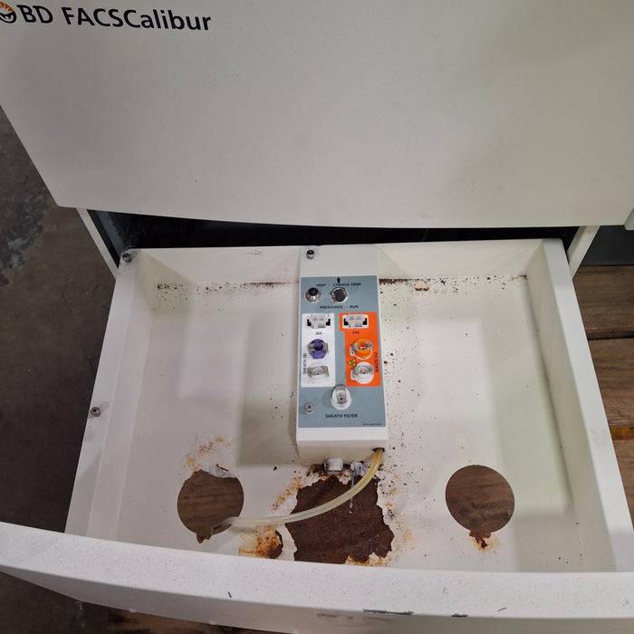 Becton Dickinson FACSCalibur Flow Cytometer Cell Analysis