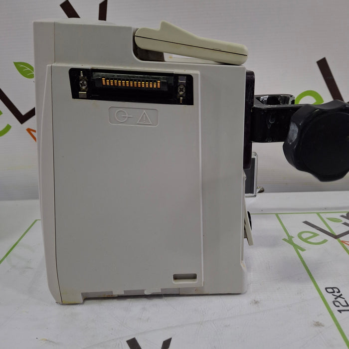 CareFusion Alaris 8015 Small Screen POC Infusion Pump