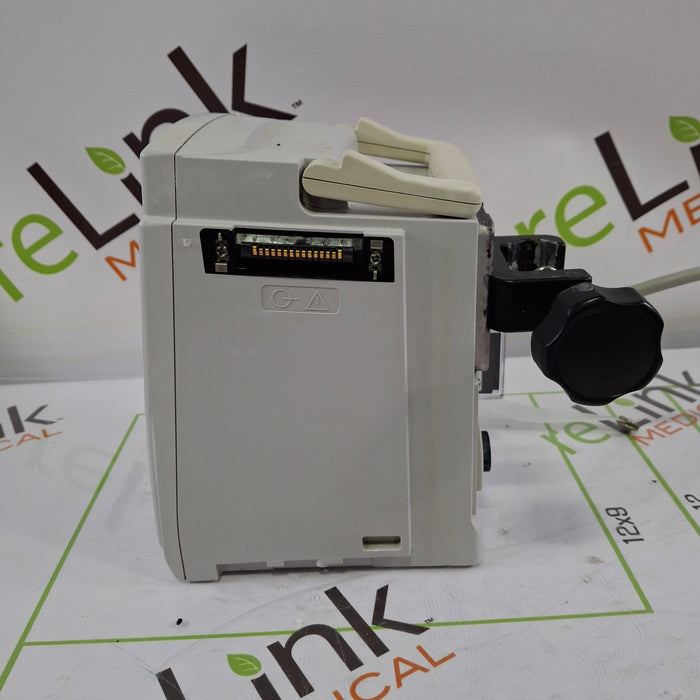 CareFusion Alaris 8015 Large Screen POC Infusion Pump