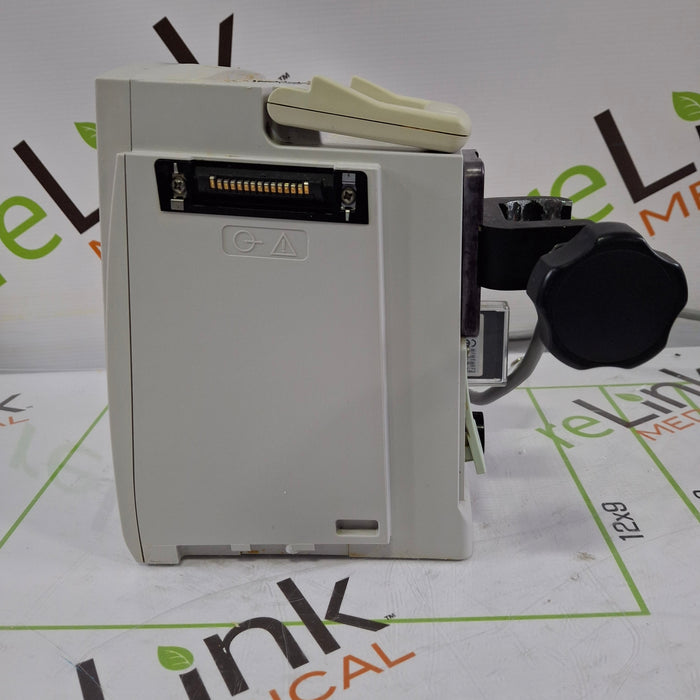 CareFusion Alaris 8015 Small Screen POC Infusion Pump