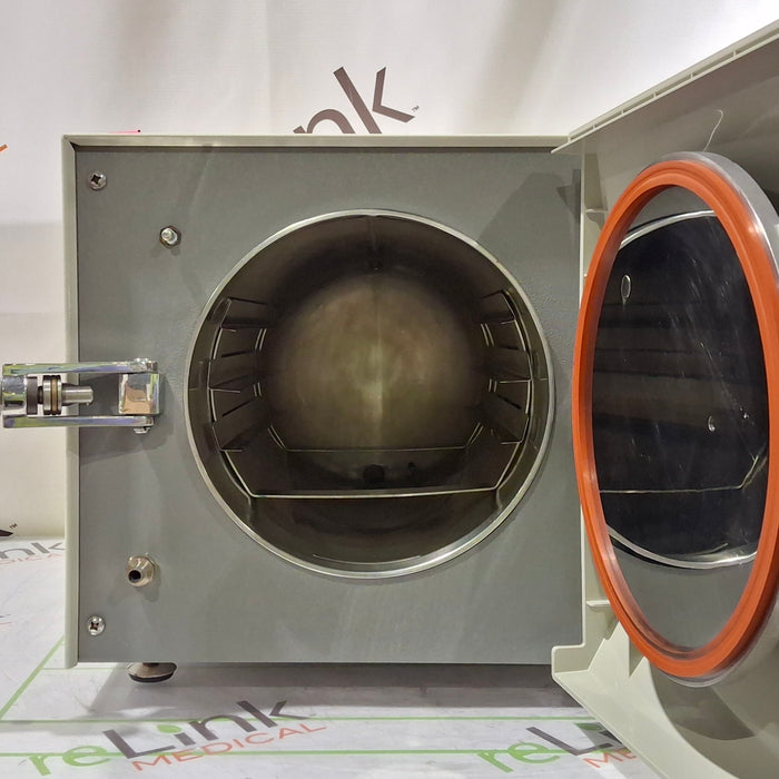 Tuttnauer 2340EA Autoclave