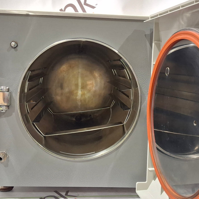 Tuttnauer 2340EA Autoclave