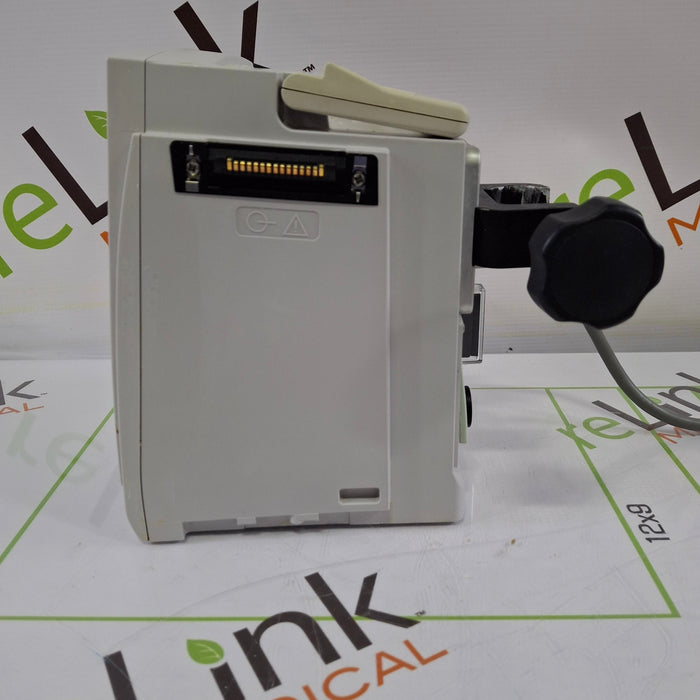 CareFusion Alaris 8015 Small Screen POC Infusion Pump