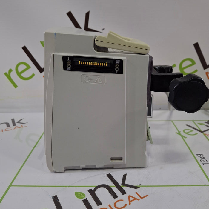 CareFusion Alaris 8015 Small Screen POC Infusion Pump