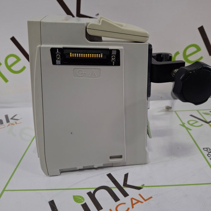 CareFusion Alaris 8015 Small Screen POC Infusion Pump