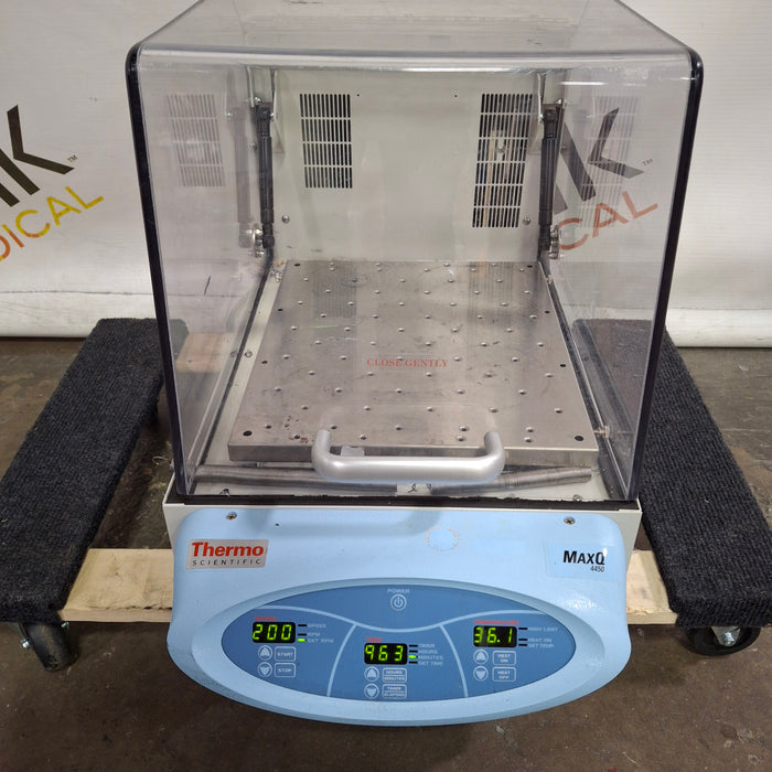 Thermo Scientific MaxQ 4450 Incubator Shaker