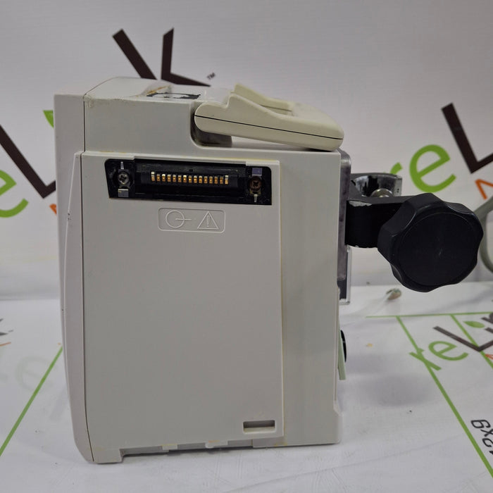CareFusion Alaris 8015 Small Screen POC Infusion Pump