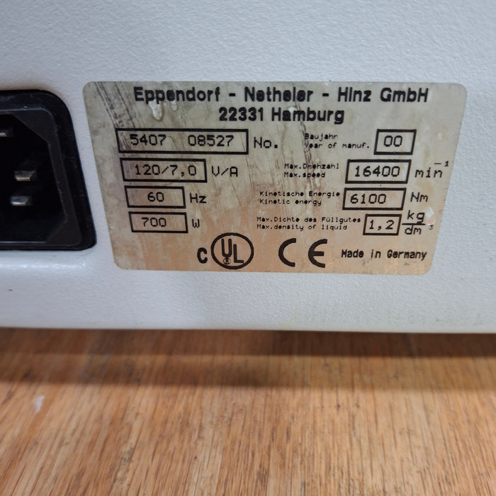 Eppendorf 5417R Centrifuge