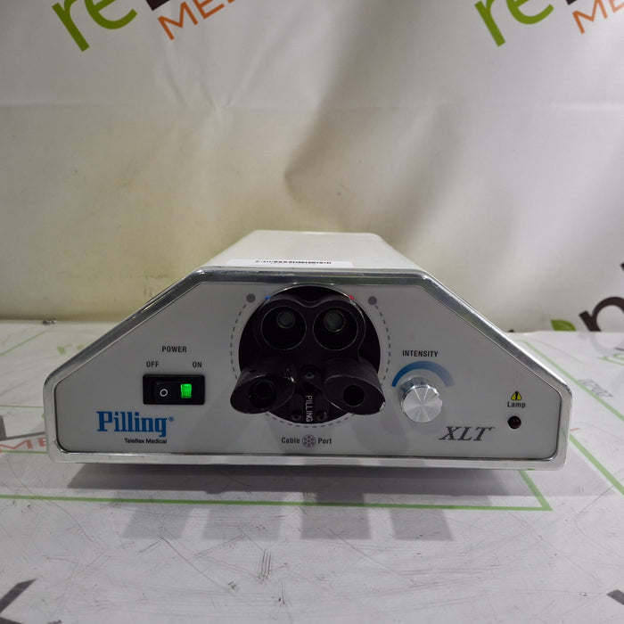 Pilling Surgical XLT Light Source