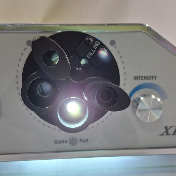 Pilling Surgical XLT Light Source