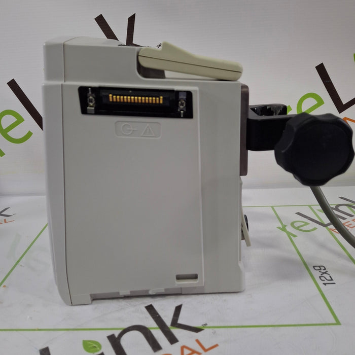 CareFusion Alaris 8015 Large Screen POC Infusion Pump