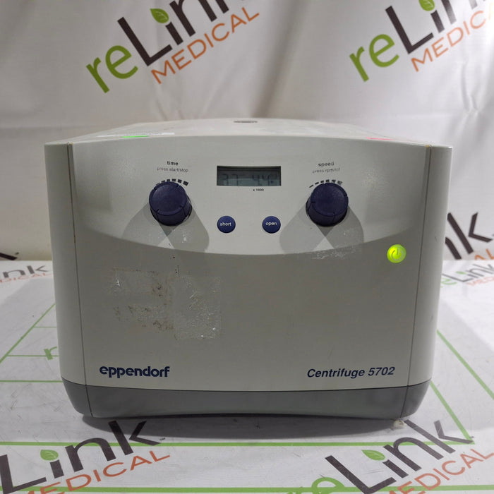 Eppendorf 5702 Bench Top Centrifuge