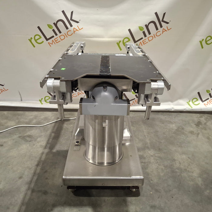 Skytron 6500 Elite Surgical Table