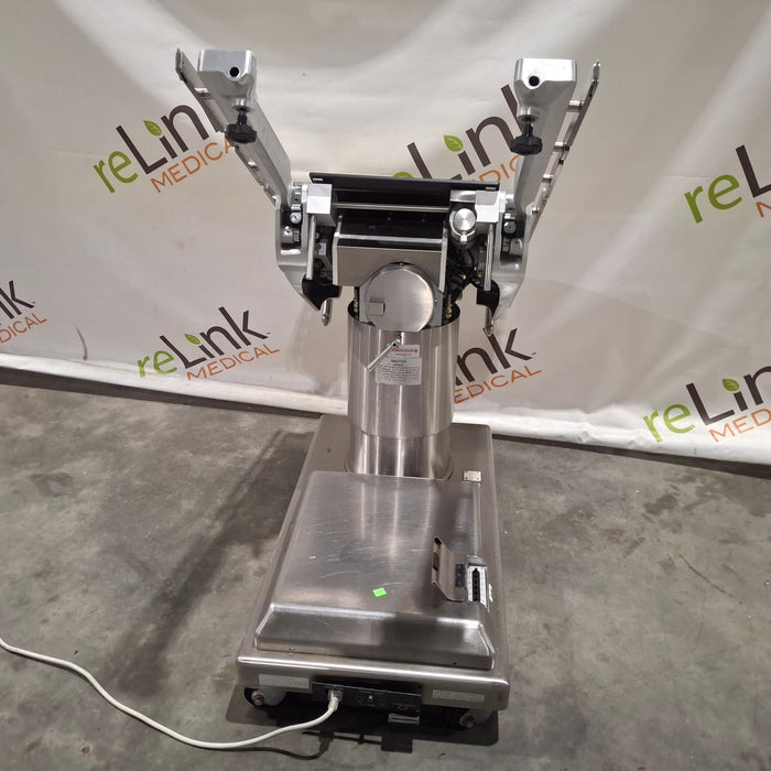 Skytron 6500 Elite Surgical Table