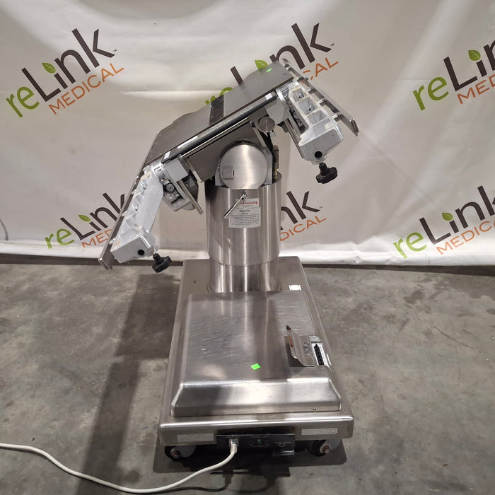Skytron 6500 Elite Surgical Table