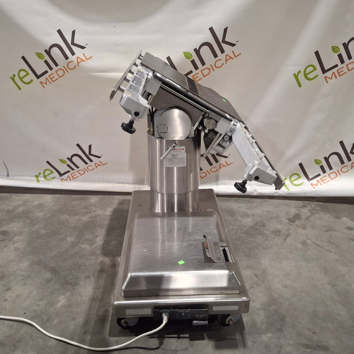 Skytron 6500 Elite Surgical Table