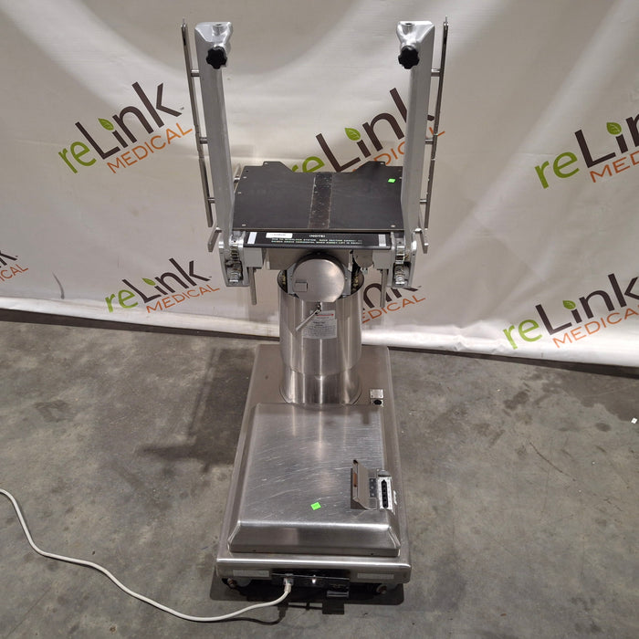 Skytron 6500 Elite Surgical Table