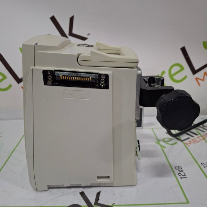 CareFusion Alaris 8015 Small Screen POC Infusion Pump