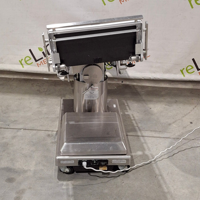 Skytron 6500 Elite Surgical Table