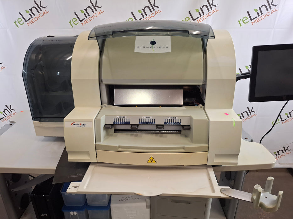 BioMerieux easyMAG  NucliSens DNA/RNA Extractor