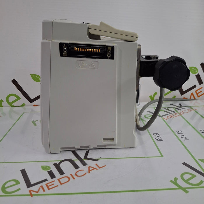 CareFusion Alaris 8015 Large Screen POC Infusion Pump