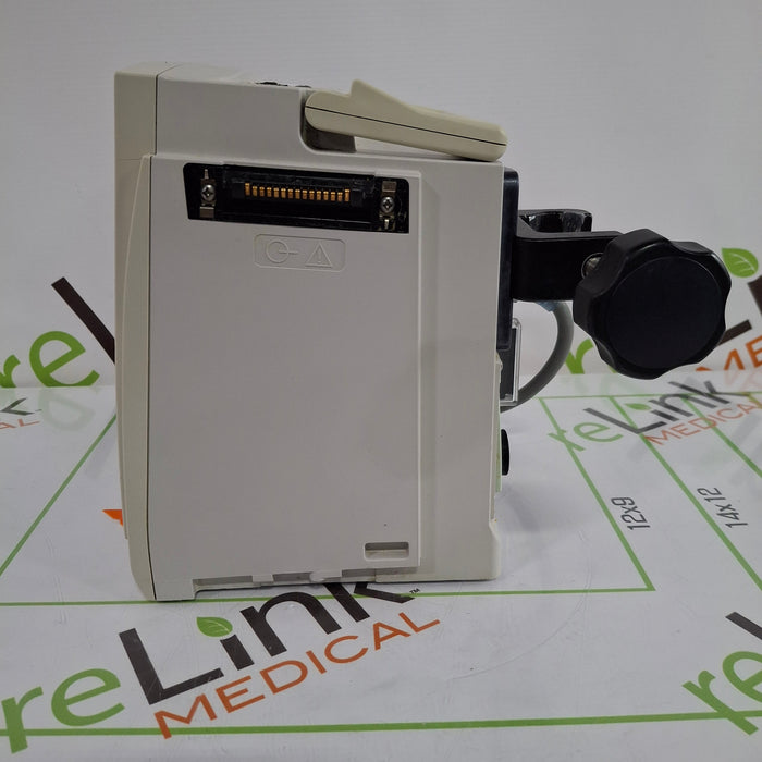 CareFusion Alaris 8015 Small Screen POC Infusion Pump