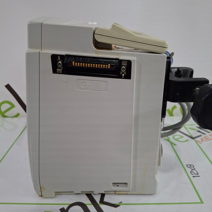 CareFusion Alaris 8015 Large Screen POC Infusion Pump