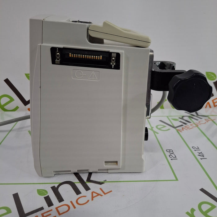 CareFusion Alaris 8015 Small Screen POC Infusion Pump