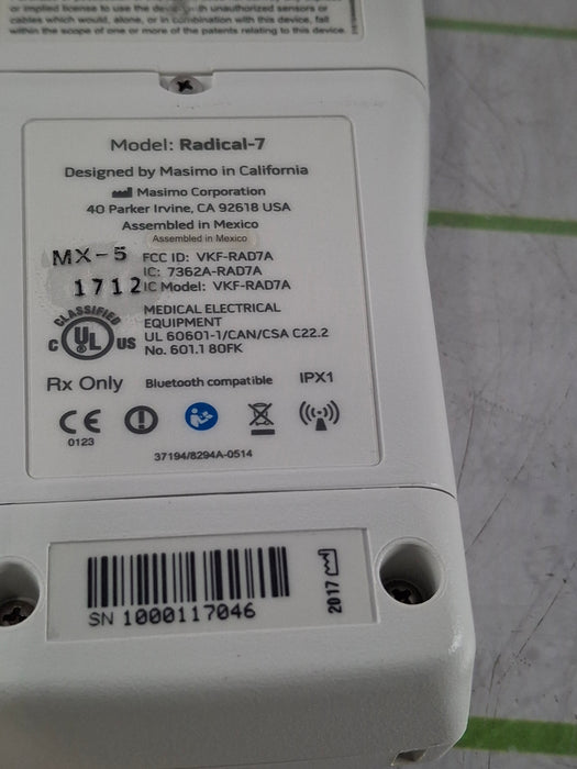 Masimo Radical 7 Pulse Oximeter w/ Base