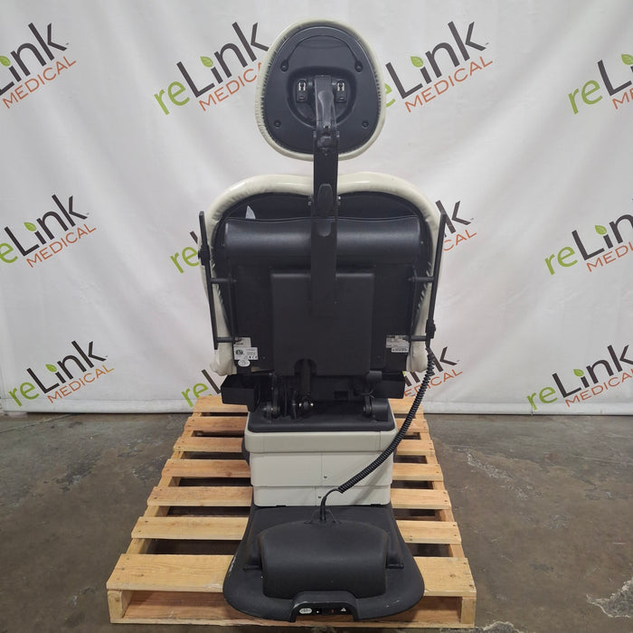Midmark 630 Procedure Chair