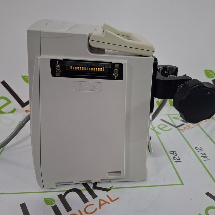 CareFusion Alaris 8015 Large Screen POC Infusion Pump