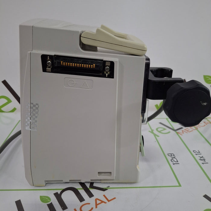 CareFusion Alaris 8015 Small Screen POC Infusion Pump