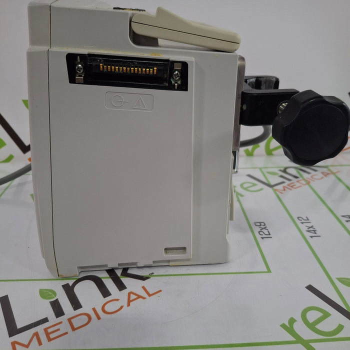 CareFusion Alaris 8015 Large Screen POC Infusion Pump