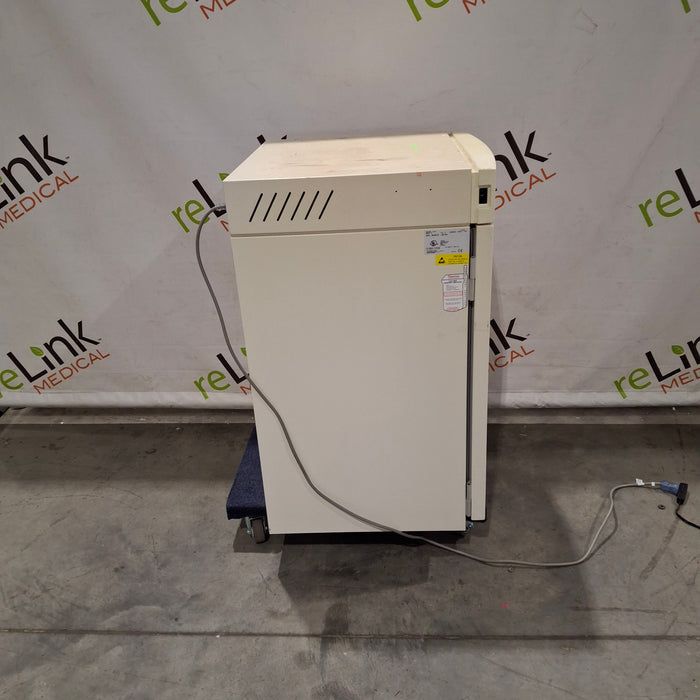 Thermo Scientific 3110 Forma Series II Water Jacketed CO2 Incubator