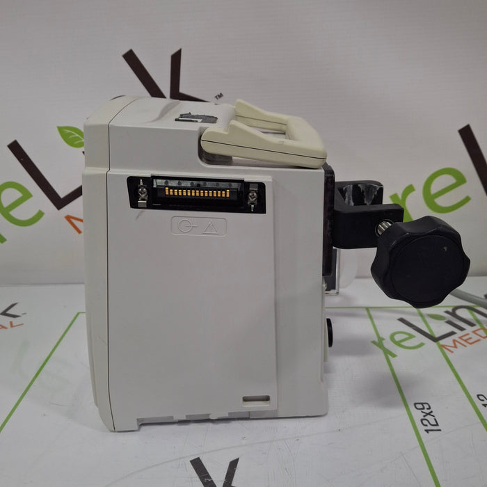 CareFusion Alaris 8015 Large Screen POC Infusion Pump